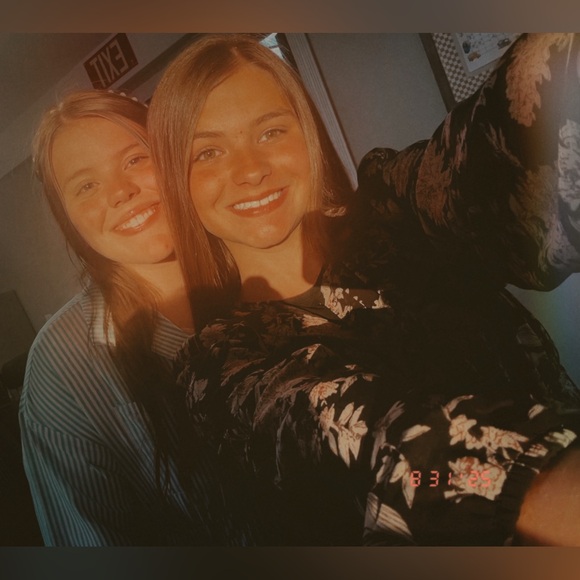 hi!🤍 - Picture 4 of 11